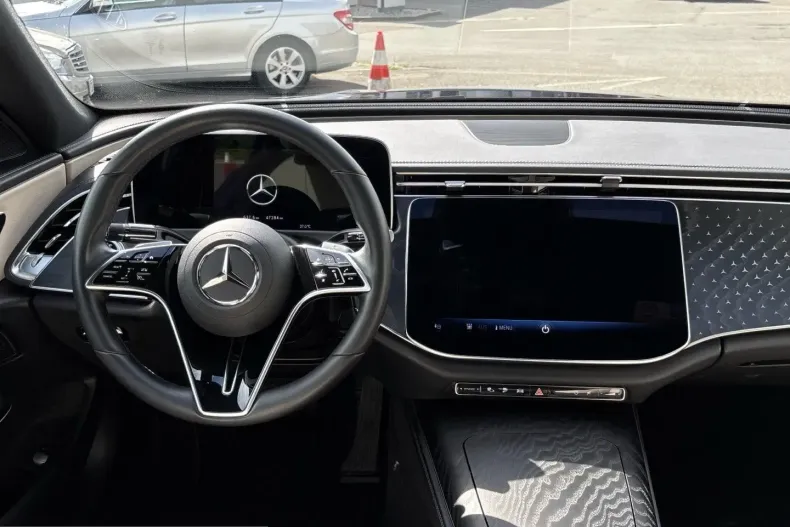Mercedes-Benz E 300 (Clasa E) din 2024 cu 47.325 km - oferta MER237902 - foto 8
