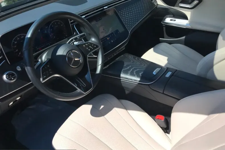 Mercedes-Benz E 200 (Clasa E) din 2025 cu 44.000 km - oferta MER237907 - foto 2