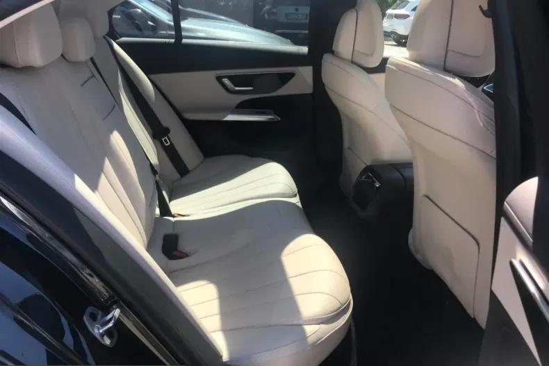 Mercedes-Benz E 200 (Clasa E) din 2025 cu 44.000 km - oferta MER237907 - foto 9