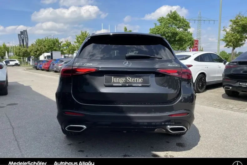 Mercedes-Benz GLC 200 (Clasa GLC) din 2025 cu 14.950 km - oferta MER237917 - foto 5