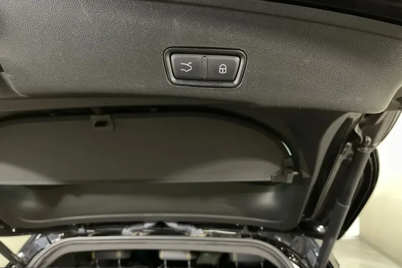 Maserati Grecale din 2022 cu 87.451 km - oferta MAS237940 - foto 28