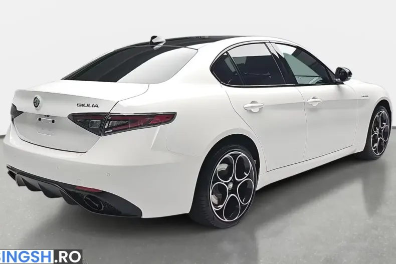 Alfa Romeo Giulia din 2025 cu 9.420 km - oferta ALF237949 - foto 4