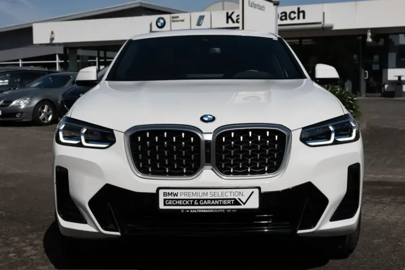 BMW X4 (Seria X) din 2023 cu 45.042 km - oferta BMW237954 - foto 2