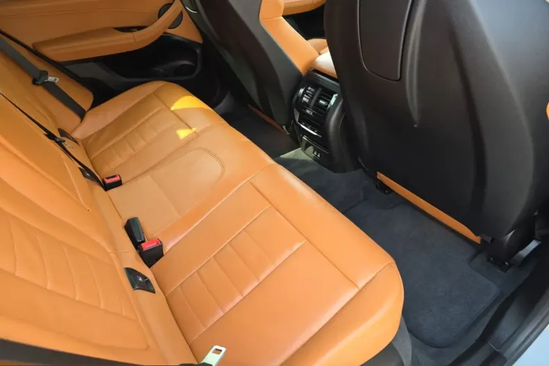 BMW X4 (Seria X) din 2024 cu 68.300 km - oferta BMW237956 - foto 10