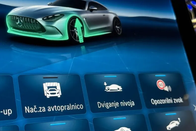 Mercedes-Benz AMG GT (Clasa GT) din 2025 cu 1.084 km - oferta MER237958 - foto 17