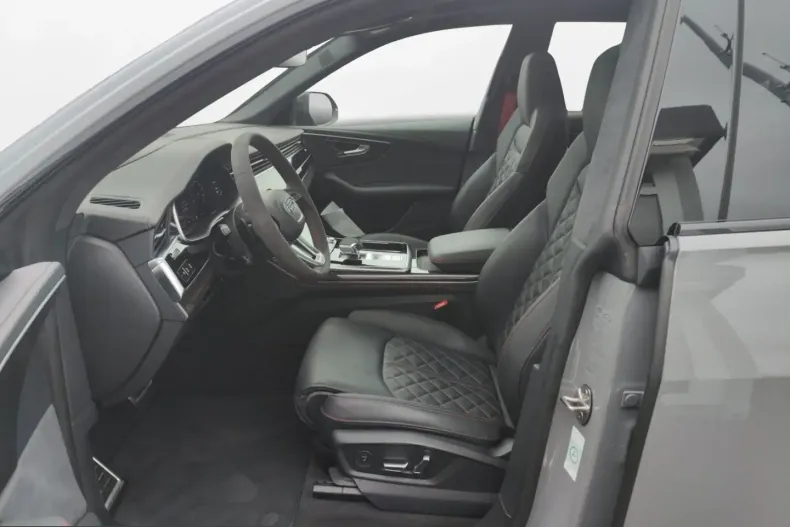 Audi SQ8 din 2023 cu 45.750 km - oferta AUD237960 - foto 2