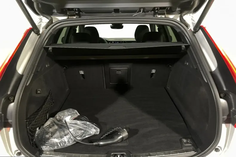Volvo XC60 din 2021 cu 81.450 km - oferta VOL237968 - foto 13