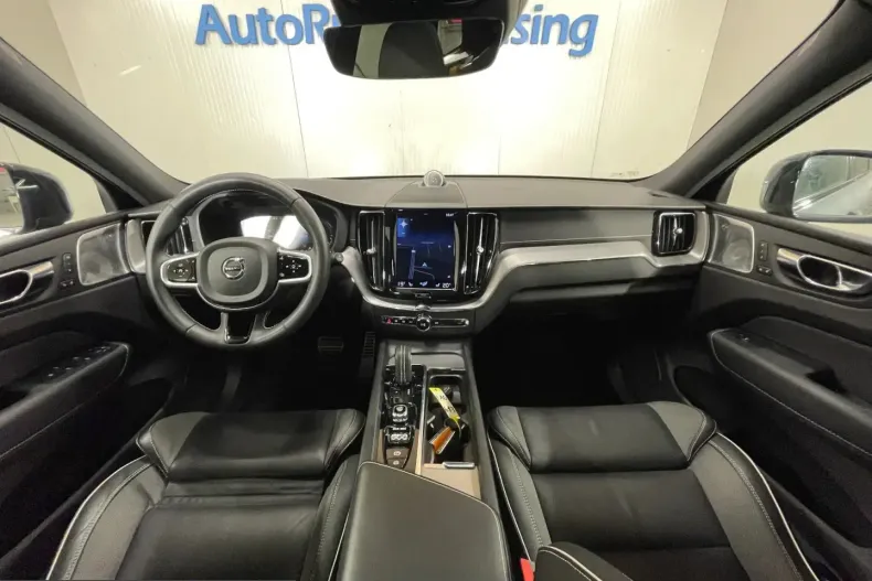 Volvo XC60 din 2021 cu 102.890 km - oferta VOL237969 - foto 7