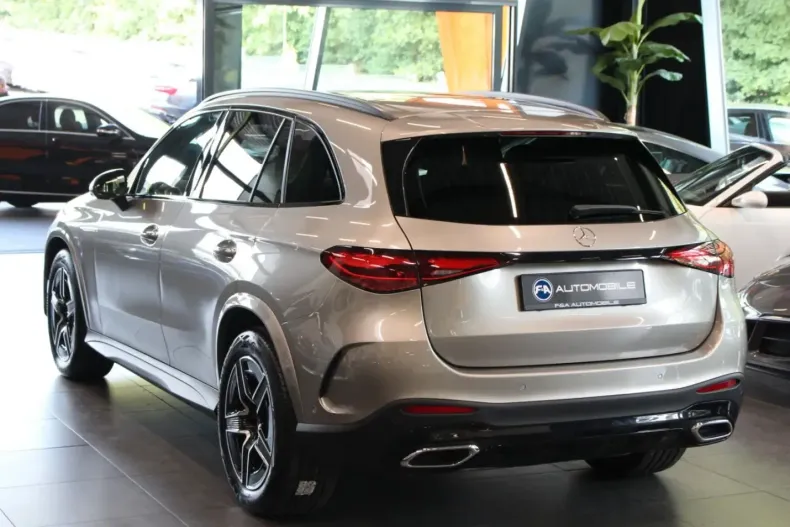 Mercedes-Benz GLC 200 (Clasa GLC) din 2023 cu 16.837 km - oferta MER237971 - foto 4