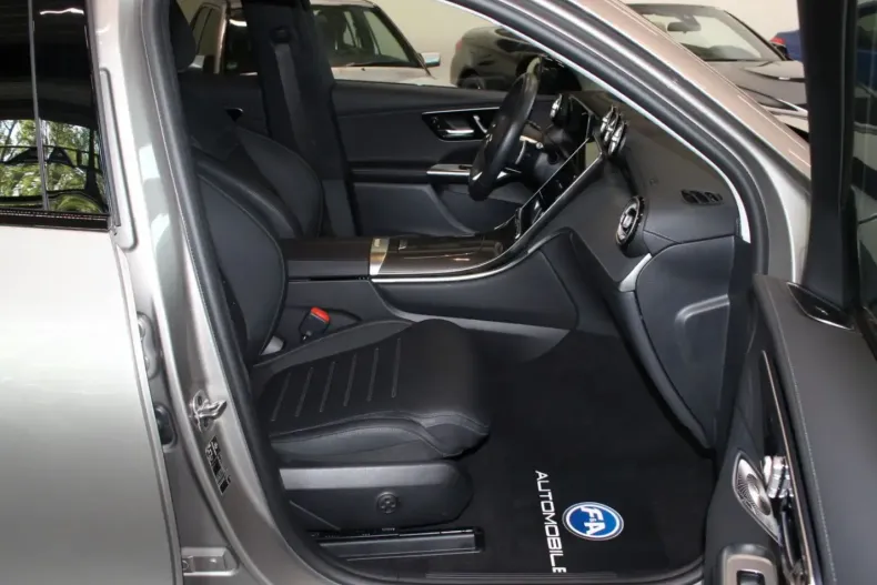 Mercedes-Benz GLC 200 (Clasa GLC) din 2023 cu 16.837 km - oferta MER237971 - foto 9