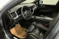 Volvo XC60 din 2022 cu 44.621 km - oferta VOL237972 - foto 5
