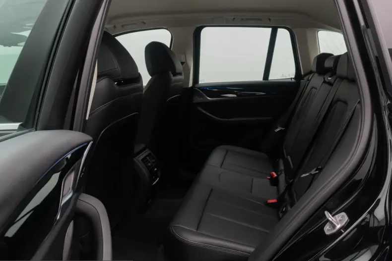BMW X3 (Seria X) din 2022 cu 89.990 km - oferta BMW237982 - foto 25