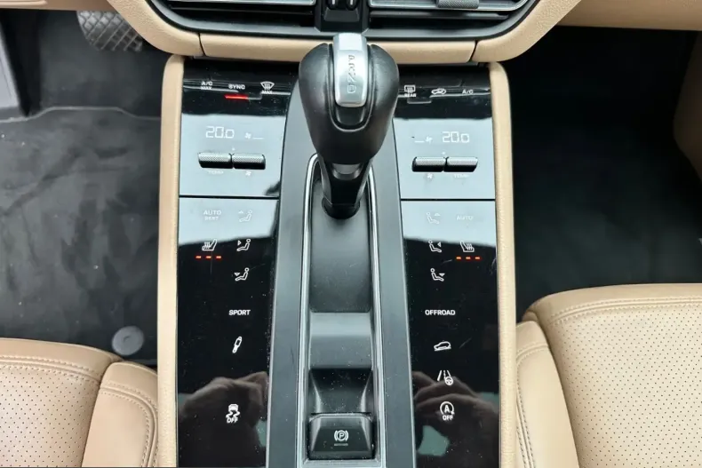 Porsche Macan din 2023 cu 45.950 km - oferta POR237984 - foto 16