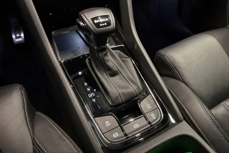 Skoda Karoq din 2022 cu 99.000 km - oferta SKO237985 - foto 24