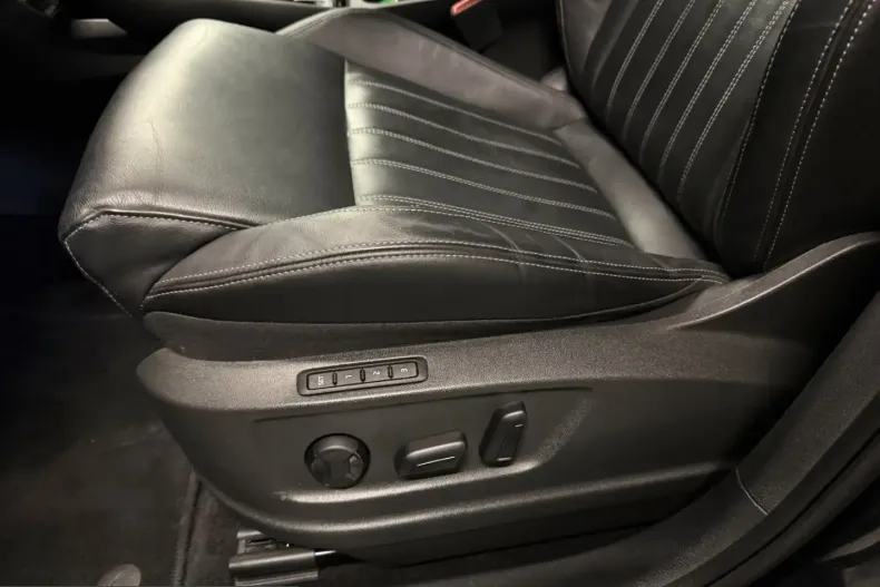 Skoda Karoq din 2022 cu 99.000 km - oferta SKO237985 - foto 29