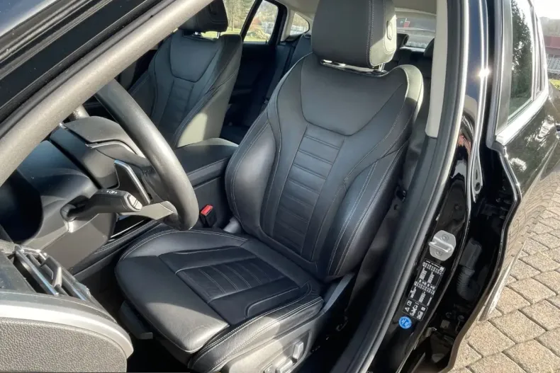 BMW X4 (Seria X) din 2021 cu 99.900 km - oferta BMW237990 - foto 5