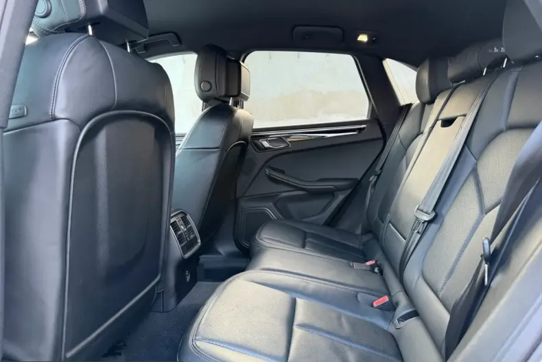 Porsche Macan din 2023 cu 42.000 km - oferta POR237992 - foto 16