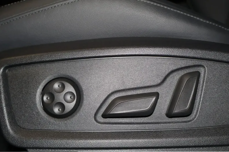 Audi Q5 din 2025 cu 18.737 km - oferta AUD238009 - foto 19