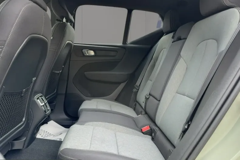 Volvo XC40 din 2023 cu 49.104 km - oferta VOL238012 - foto 7