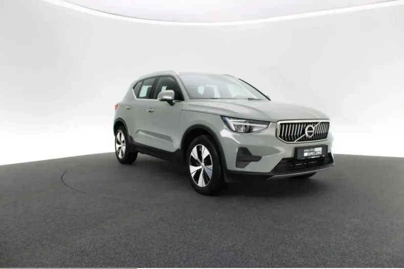Volvo XC40 din 2022 cu 28.587 km - oferta VOL238016 - foto 1