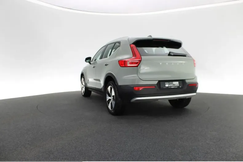 Volvo XC40 din 2022 cu 28.587 km - oferta VOL238016 - foto 3
