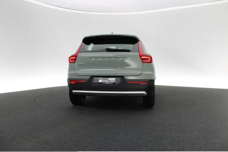 Volvo XC40 din 2022 cu 28.587 km - oferta VOL238016 - foto 4