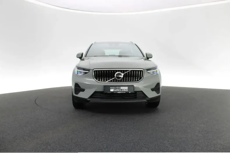 Volvo XC40 din 2022 cu 28.587 km - oferta VOL238016 - foto 7