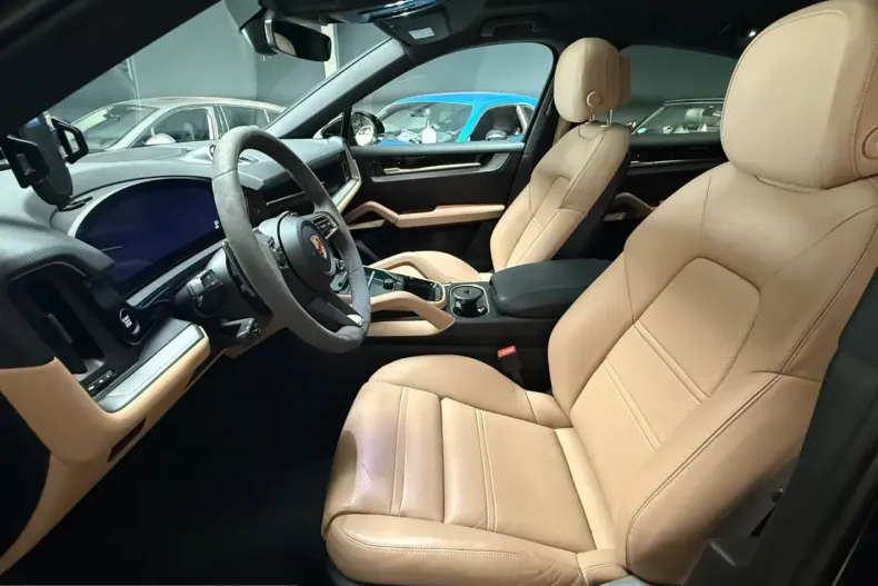 Porsche Cayenne din 2025 cu 9.000 km - oferta POR238019 - foto 10