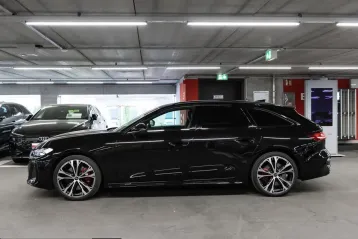 Audi S5 din 2025 - oferta AUD238020