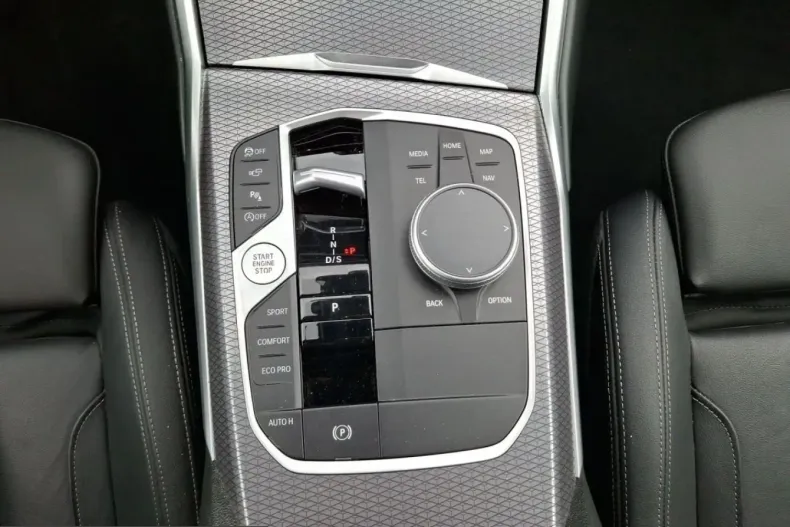 BMW 330 (Seria 3) din 2024 cu 21.400 km - oferta BMW238024 - foto 11