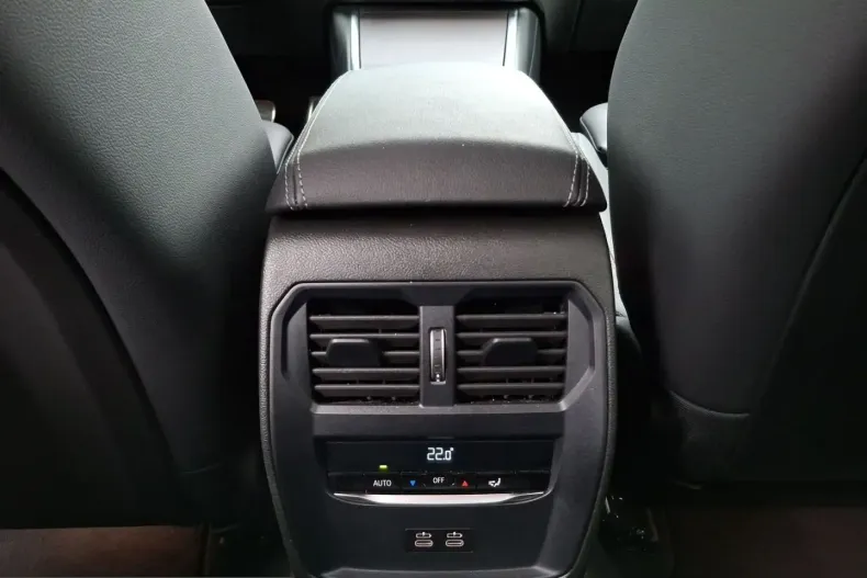 BMW 330 (Seria 3) din 2024 cu 21.400 km - oferta BMW238024 - foto 12