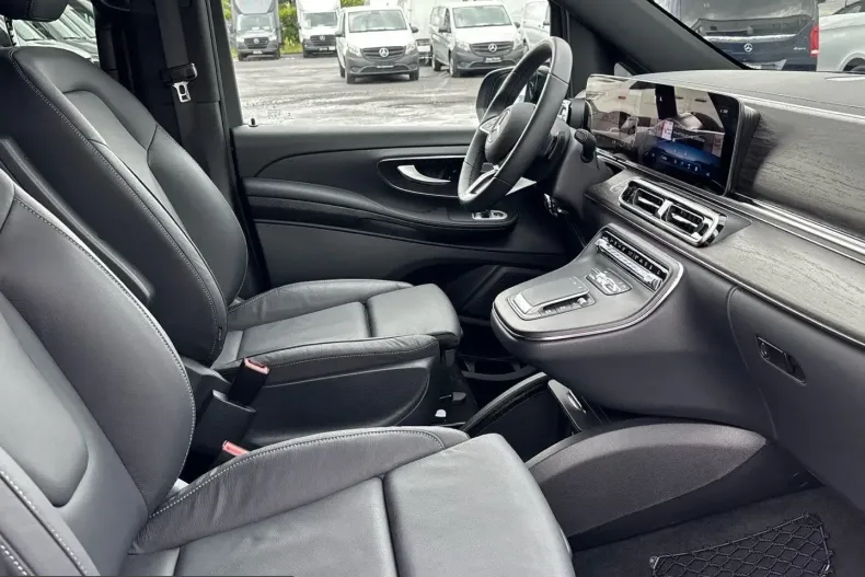 Mercedes-Benz V 300 (Clasa V) din 2024 cu 10.350 km - oferta MER238027 - foto 10