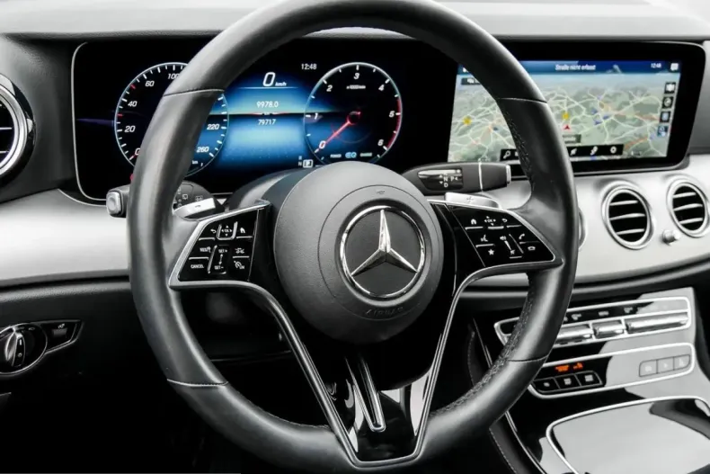 Mercedes-Benz E 220 (Clasa E) din 2022 cu 79.664 km - oferta MER238037 - foto 8