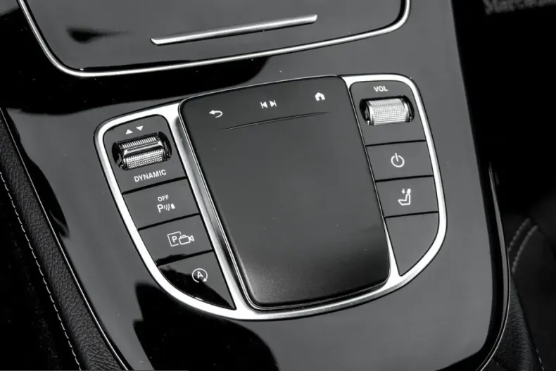 Mercedes-Benz E 220 (Clasa E) din 2022 cu 79.664 km - oferta MER238037 - foto 9