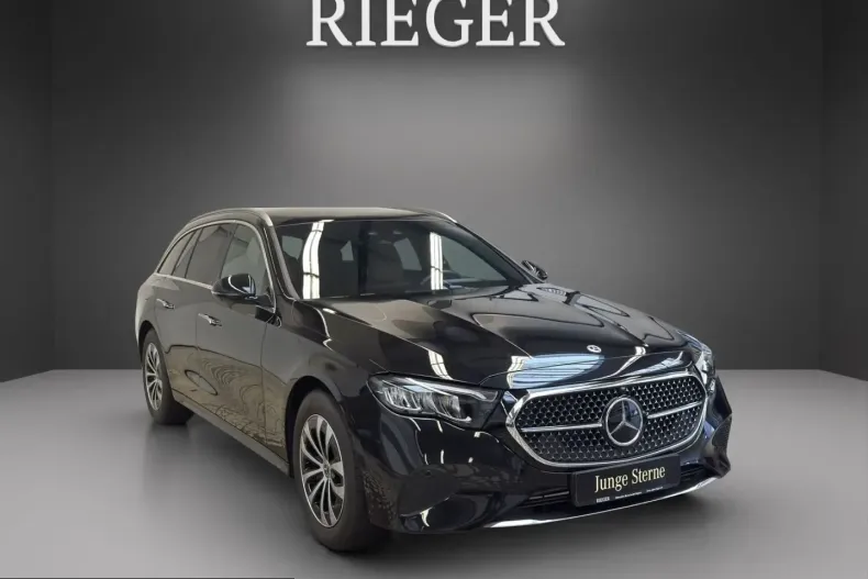 Mercedes-Benz E 220 (Clasa E) din 2024 cu 24.100 km - oferta MER238040 - foto 1