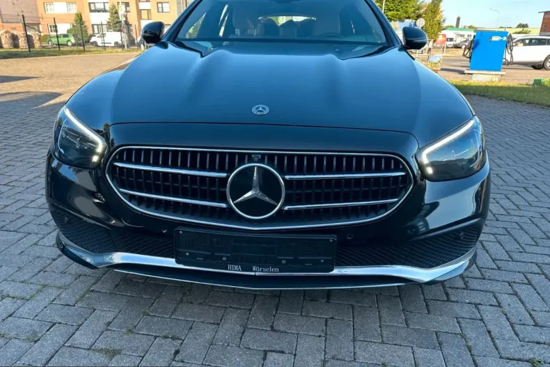 Mercedes-Benz E 220 (Clasa E) din 2021 cu 100.000 km - oferta MER238041 - foto 3