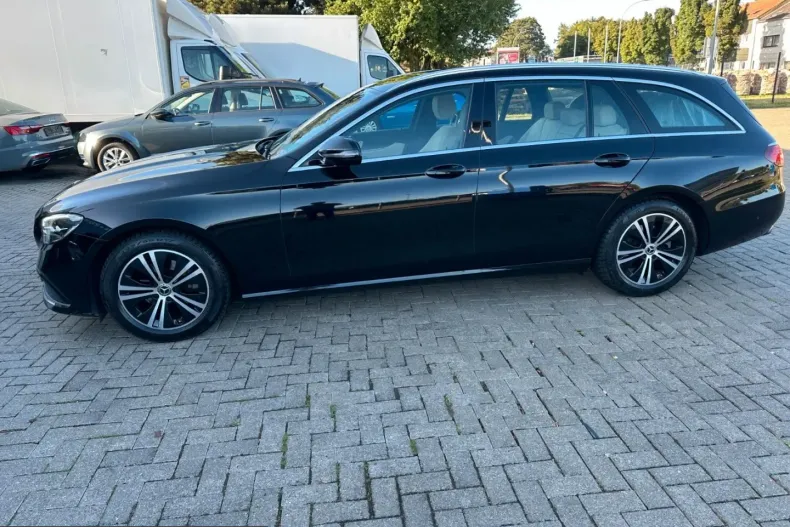 Mercedes-Benz E 220 (Clasa E) din 2021 cu 100.000 km - oferta MER238041 - foto 7