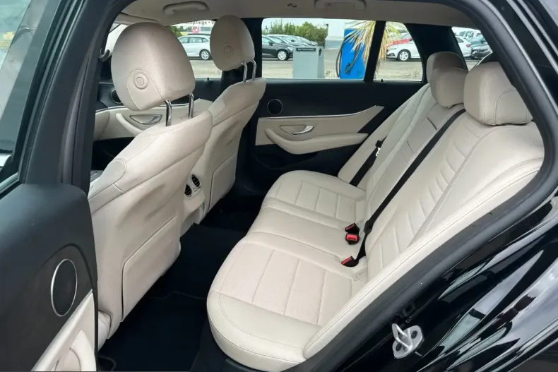 Mercedes-Benz E 220 (Clasa E) din 2021 cu 100.000 km - oferta MER238041 - foto 10