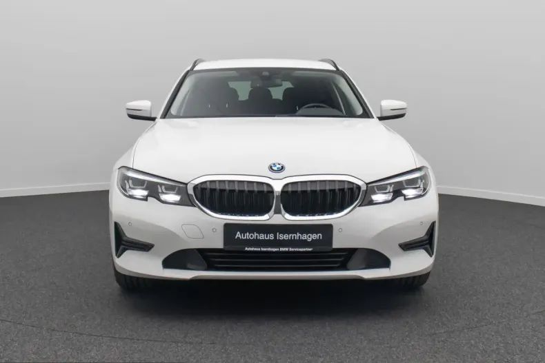 BMW 320 (Seria 3) din 2022 cu 44.834 km - oferta BMW238055 - foto 2