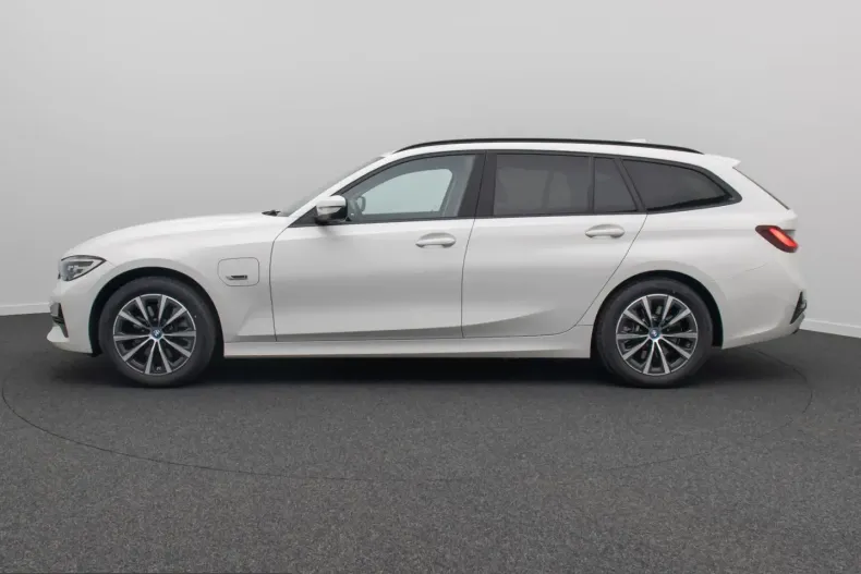 BMW 320 (Seria 3) din 2022 cu 44.834 km - oferta BMW238055 - foto 11