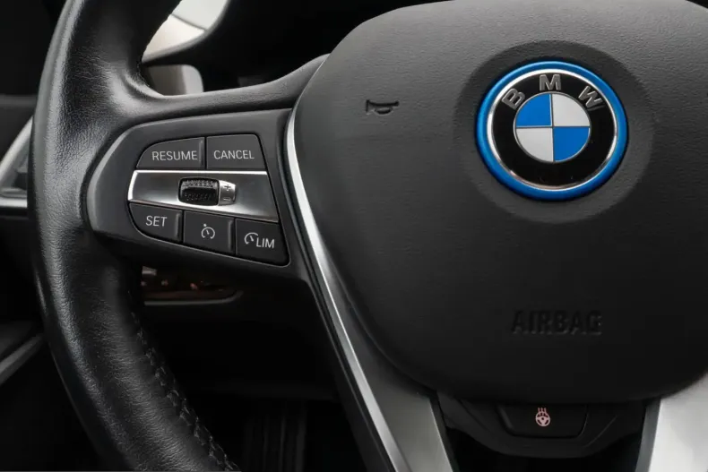 BMW 320 (Seria 3) din 2022 cu 44.834 km - oferta BMW238055 - foto 24