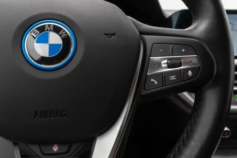 BMW 320 (Seria 3) din 2022 cu 44.834 km - oferta BMW238055 - foto 25