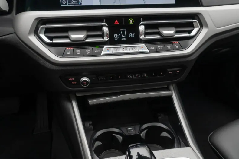 BMW 320 (Seria 3) din 2022 cu 44.834 km - oferta BMW238055 - foto 30