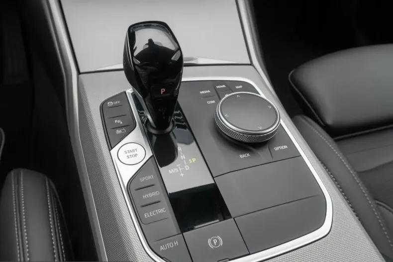 BMW 320 (Seria 3) din 2022 cu 44.834 km - oferta BMW238055 - foto 31
