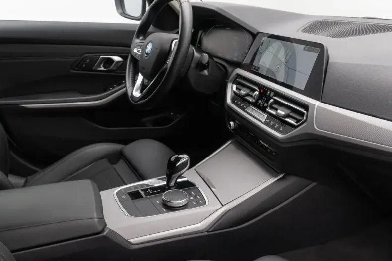 BMW 320 (Seria 3) din 2022 cu 44.834 km - oferta BMW238055 - foto 33
