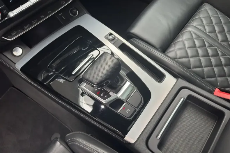Audi Q5 din 2022 cu 70.845 km - oferta AUD238065 - foto 10