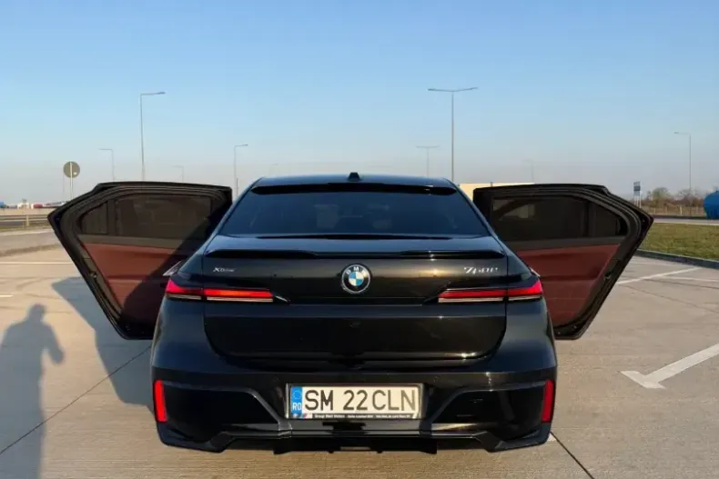BMW 750 (Seria 7) din 2023 cu 96.000 km - oferta BMW238072 - foto 6