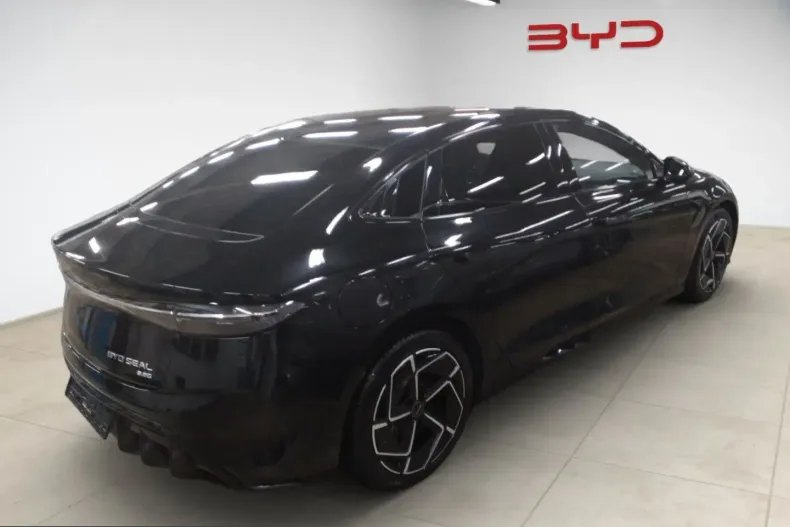 BYD Seal din 2025 cu 19.179 km - oferta BYD238073 - foto 3