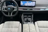 BMW 750 (Seria 7) din 2024 cu 40.490 km - oferta BMW238076 - foto 8