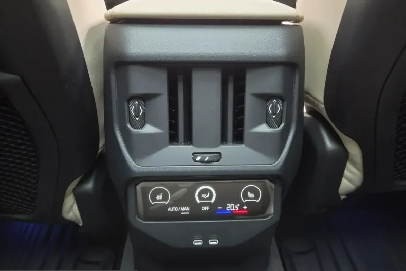 BMW X3 (Seria X) din 2025 cu 12.300 km - oferta BMW238077 - foto 26